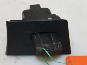 Gebruikte Contactslot + computer BMW 3 serie Touring (E91) 316i 16V Prijs € 82,00 Margeregeling aangeboden door Van Gils Automotive