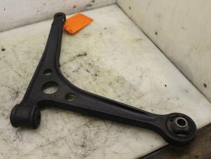 Begagnade Främre gaffelben, vänster Volkswagen Sharan (7M8/M9/M6) 1.9 TDI 115 Pris € 40,00 Marginaltabell erbjuds av Van Gils Automotive