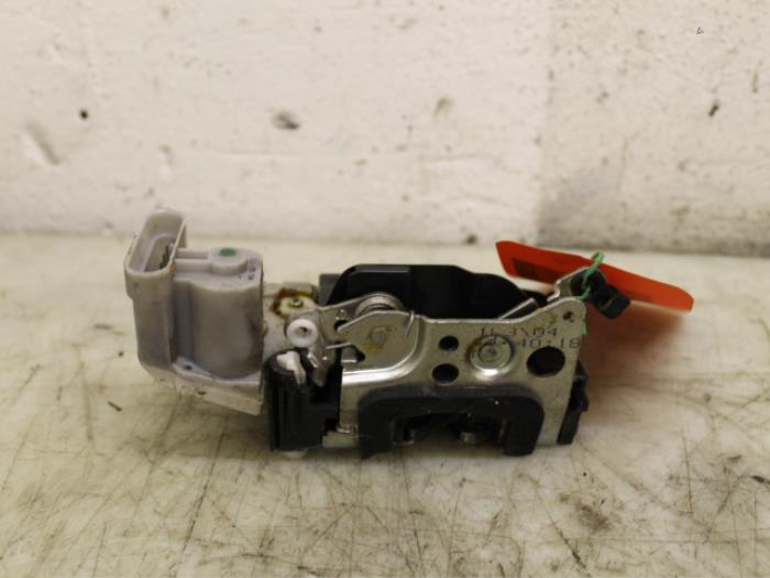 Slotmechaniek Portier 4Deurs rechts-achter van een Fiat Multipla (186) 1.6 16V 100 SX,ELX 2005