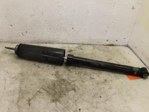 Gebruikte Schokdemper links-achter Lancia Delta (844) 1.4 T-Jet 16V 120 Prijs € 38,00 Margeregeling aangeboden door Van Gils Automotive