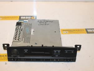 Gebruikte Radio/Cassette BMW 3 serie Compact (E46/5) 316ti 16V Prijs € 50,00 Margeregeling aangeboden door Van Gils Automotive