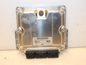 Używane Komputer sterowania silnika Mitsubishi Space Star (DG) 1.9 DI-D Cena € 150,00 Procedura marży oferowane przez Van Gils Automotive