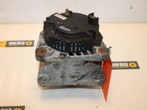 Begagnade Dynamo Opel Movano Combi 2.5 DTI Pris € 75,00 Marginaltabell erbjuds av Van Gils Automotive