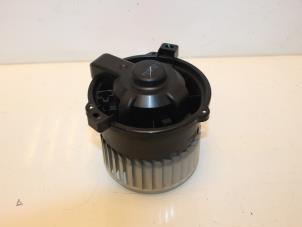 Gebruikte Blower Mitsubishi Colt (Z2/Z3) 1.3 16V Prijs € 30,00 Margeregeling aangeboden door Van Gils Automotive