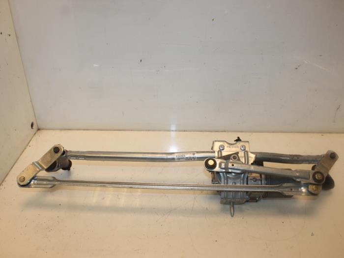 Torkarmotor + mekanism från en Volkswagen Tiguan (5N1/2) 2.0 TDI 16V 4Motion 2016