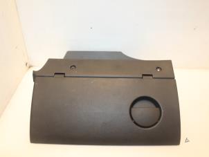 Gebruikte Dashboardkastje Opel Corsa C (F08/68) 1.2 16V Prijs € 50,00 Margeregeling aangeboden door Van Gils Automotive