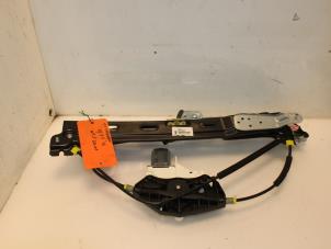 Begagnade Fönstermekanism för bakre dörr, 4-dörrars, höger Volkswagen Sharan (7N) 2.0 TDI 16V Pris € 105,27 Inklusive moms erbjuds av Van Gils Automotive