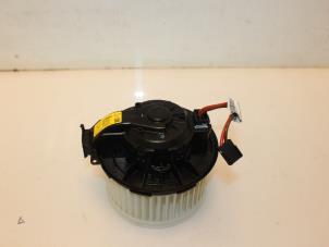 Begagnade Fläktmotor för uppvärmning och ventilation Volkswagen Up! (121) 1.0 12V 75 Pris € 36,30 Inklusive moms erbjuds av Van Gils Automotive