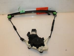 Begagnade Fönstermekanism, 4-dörrars, höger fram Lancia Lybra SW 1.8 16V VVT Pris € 50,00 Marginaltabell erbjuds av Van Gils Automotive