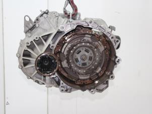 Begagnade Växellåda Volkswagen Golf VII Variant (AUVV) 1.6 TDI BlueMotion 16V Pris € 1.813,79 Inklusive moms erbjuds av Van Gils Automotive