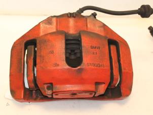 Begagnade Främre bromsok, höger BMW 3 serie (E93) 335i 24V Pris € 99,00 Marginaltabell erbjuds av Van Gils Automotive