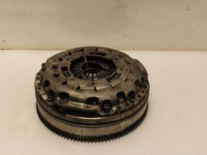 Gebruikte Dubbele massa vliegwiel BMW 3 serie Gran Turismo (F34) 320i 2.0 16V Prijs € 175,00 Margeregeling aangeboden door Van Gils Automotive