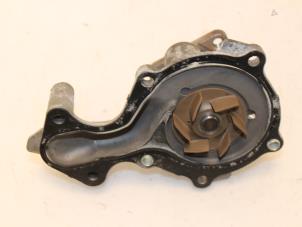 Begagnade Vattenpump Ford Fiesta 6 (JA8) 1.0 EcoBoost 12V 100 Pris € 54,00 Marginaltabell erbjuds av Van Gils Automotive
