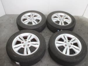Gebruikte Velgen set Hyundai IX35 Prijs € 700,00 Margeregeling aangeboden door Van Gils Automotive