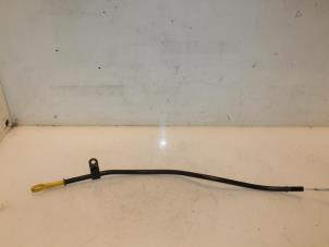 Begagnade Oljemätsticka Ford Transit 2.2 TDCi 16V Euro 5 Pris € 30,00 Marginaltabell erbjuds av Van Gils Automotive