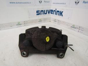Begagnade Främre bromsok, höger Renault Espace (JK) 2.0 16V Turbo Pris € 26,99 Marginaltabell erbjuds av Snuverink Autodemontage