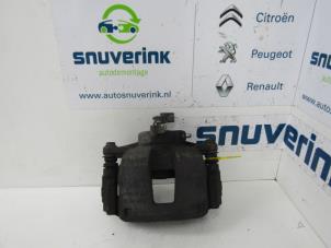 Begagnade Bakre bromsok, vänster Fiat Ducato (250) 2.3 D 150 Multijet Pris € 74,99 Marginaltabell erbjuds av Snuverink Autodemontage