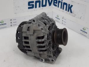 Gebruikte Alternator Renault Scénic I (JA) 2.0 16V IDE Prijs € 25,33 Margeregeling aangeboden door Snuverink Autodemontage