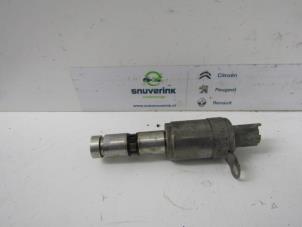 Używane Regulacja walka rozrzadu Renault Scénic III (JZ) 1.6 16V Cena € 45,00 Procedura marży oferowane przez Snuverink Autodemontage