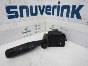 Gebruikte Licht Schakelaar Peugeot 206 (2A/C/H/J/S) 1.4 XR,XS,XT,Gentry Prijs € 10,33 Margeregeling aangeboden door Snuverink Autodemontage