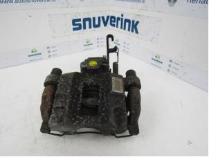 Używane Zacisk hamulcowy prawy tyl Peugeot 308 SW (L4/L9/LC/LJ/LR) 1.6 BlueHDi 120 Cena € 44,99 Procedura marży oferowane przez Snuverink Autodemontage