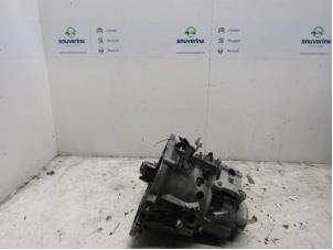 Begagnade Växellåda Peugeot 2008 (CU) 1.6 Blue HDi 100 Pris € 524,98 Marginaltabell erbjuds av Snuverink Autodemontage