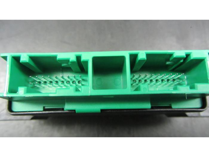 PDC-modul från en Peugeot 208 I (CA/CC/CK/CL) 1.6 Vti 16V 2013