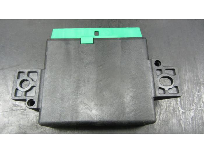 PDC-modul från en Peugeot 208 I (CA/CC/CK/CL) 1.6 Vti 16V 2013