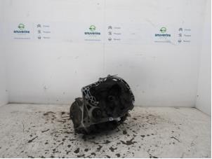 Begagnade Växellåda Renault Megane Break/Grandtour (KA) 1.6 16V RXE,RXT Pris € 79,98 Marginaltabell erbjuds av Snuverink Autodemontage