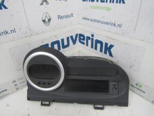 Begagnade Instrumentpanel Renault Twingo II (CN) 1.2 16V Pris € 62,99 Marginaltabell erbjuds av Snuverink Autodemontage