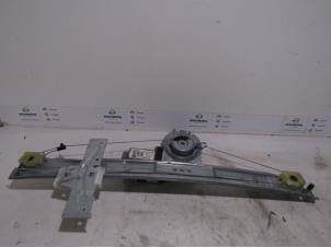 Gebruikte Raammechaniek 2Deurs links-voor Peugeot 207/207+ (WA/WC/WM) 1.6 16V Prijs € 25,33 Margeregeling aangeboden door Snuverink Autodemontage