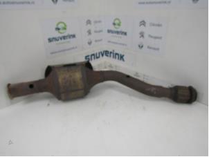 Begagnade Katalytisk avgasrenare Peugeot 307 SW (3H) 2.0 16V Pris € 299,99 Marginaltabell erbjuds av Snuverink Autodemontage