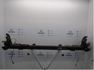 Begagnade Bakre drivaxel Renault Master III (FV) 2.3 dCi 100 16V FWD Pris € 151,23 Inklusive moms erbjuds av Snuverink Autodemontage