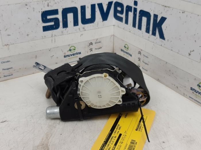 Bakre säkerhetsbälte, vänster från en Renault Clio III (BR/CR) 1.4 16V 2005