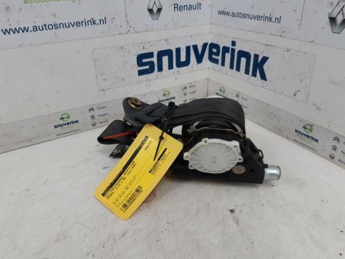 Främre säkerhetsbälte, höger från en Renault Clio III (BR/CR) 1.4 16V 2005