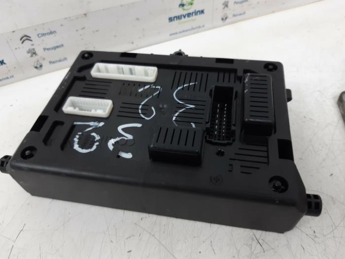 Dator, motorstyrning från en Renault Clio III (BR/CR) 1.4 16V 2005