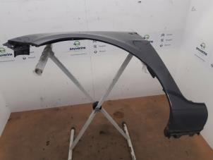 Gebruikte Spatbord links-voor Renault Clio III (BR/CR) 1.6 16V Prijs € 39,98 Margeregeling aangeboden door Snuverink Autodemontage