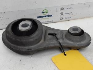 Begagnade Fäste, växellåda Renault Trafic (1FL/2FL/3FL/4FL) 1.6 dCi 125 Twin Turbo Pris € 33,88 Inklusive moms erbjuds av Snuverink Autodemontage