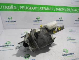 Begagnade Bromsservo Renault Zoé (AG) R135 Pris € 229,88 Inklusive moms erbjuds av Snuverink Autodemontage