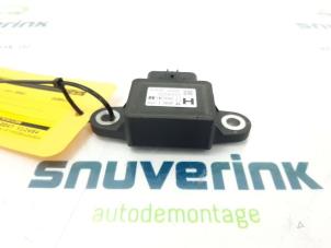 Begagnade ESP-dator Renault Koleos I 2.5 16V 4x4 Pris € 90,00 Marginaltabell erbjuds av Snuverink Autodemontage