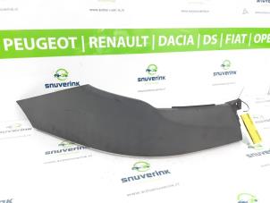 Używane Element zderzaka prawy przód Iveco New Daily V 35C15V, 40C15V Cena € 36,30 Z VAT oferowane przez Snuverink Autodemontage