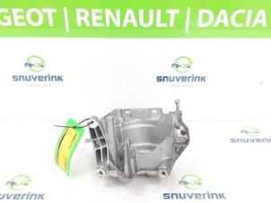 Begagnade Stöd (diverse) Opel Vivaro 2.0 CDTI 122 Pris € 54,45 Inklusive moms erbjuds av Snuverink Autodemontage