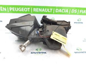 Gebruikte Kachelhuis Renault Megane (BA) 1.6 16V Prijs € 39,98 Margeregeling aangeboden door Snuverink Autodemontage