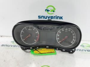 Gebruikte Instrumentenpaneel Opel Corsa E 1.4 16V Prijs € 157,49 Margeregeling aangeboden door Snuverink Autodemontage