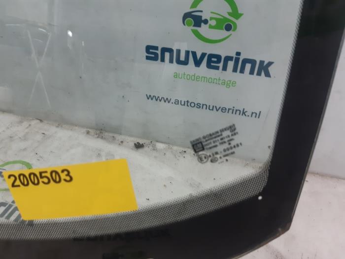 Framruta från en Opel Corsa E 1.4 16V 2018