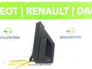 Gebruikte Deurgreep 4Deurs links-achter Renault Twingo III (AH) ZE R80 Prijs € 29,99 Margeregeling aangeboden door Snuverink Autodemontage