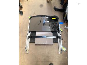 Gebruikte Schuifdak Peugeot 307 (3A/C/D) 1.6 16V Prijs € 157,50 Margeregeling aangeboden door Snuverink Autodemontage