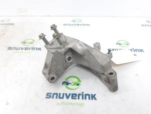 Begagnade Fäste, växellåda Suzuki Swift (ZA/ZC/ZD) 1.2 16V Pris € 25,00 Marginaltabell erbjuds av Snuverink Autodemontage