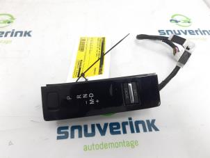 Begagnade Lägesbrytare, automatisk växellåda Mazda CX-30 (DM) 2.0 e-SkyActiv X 186 M Hybrid 16V Pris € 75,00 Marginaltabell erbjuds av Snuverink Autodemontage