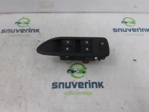 Begagnade Flerfunktionsbrytare, fönster Renault Laguna II Grandtour (KG) 1.8 16V Pris € 29,99 Marginaltabell erbjuds av Snuverink Autodemontage